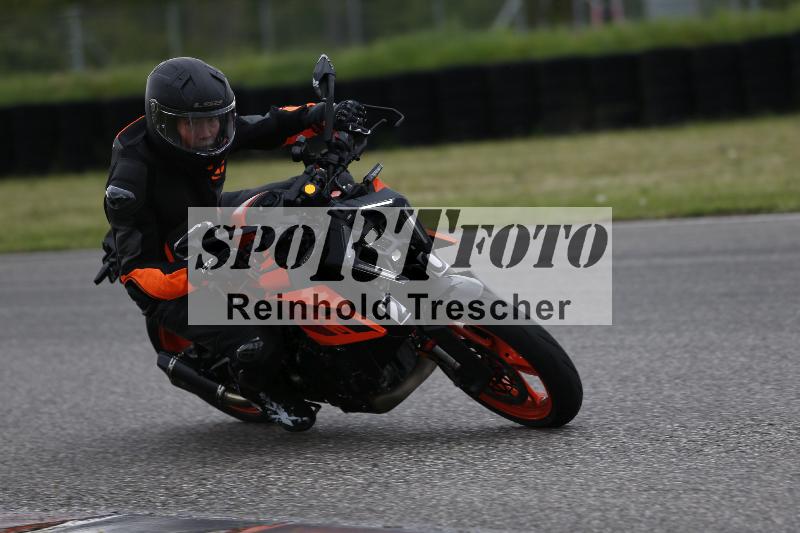 Archiv-2025/10 23.04.2025 Cornu Master School ADR/rot-rouge/20